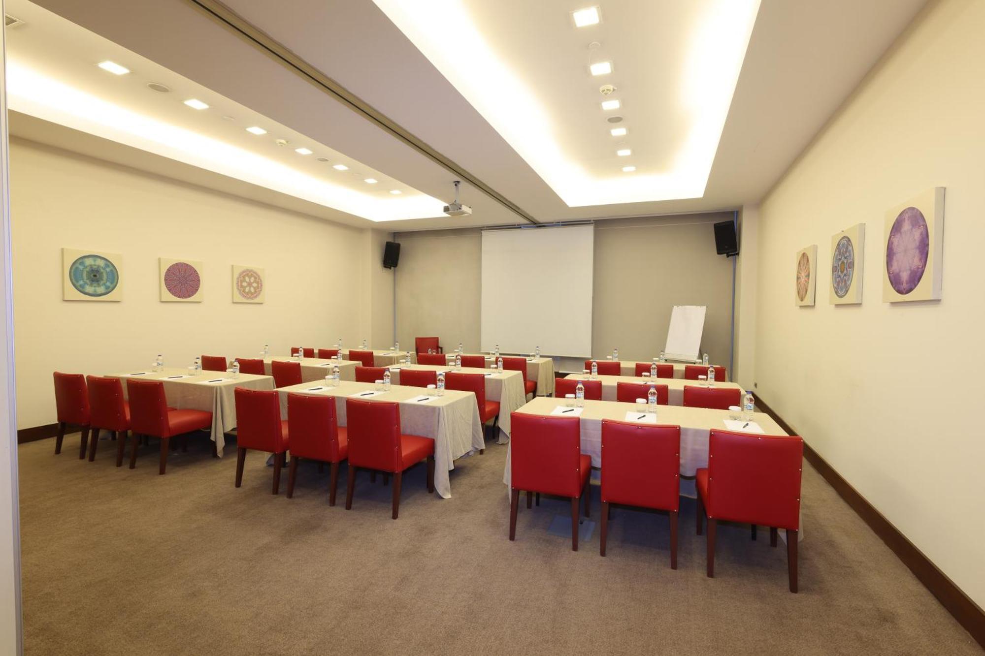 Hilton Garden Inn Konya Bagian luar foto
